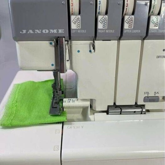 Janome MyLock 634D Overlock Serger Machine W/ Manual & Pedal Tested - Picture 2 of 7